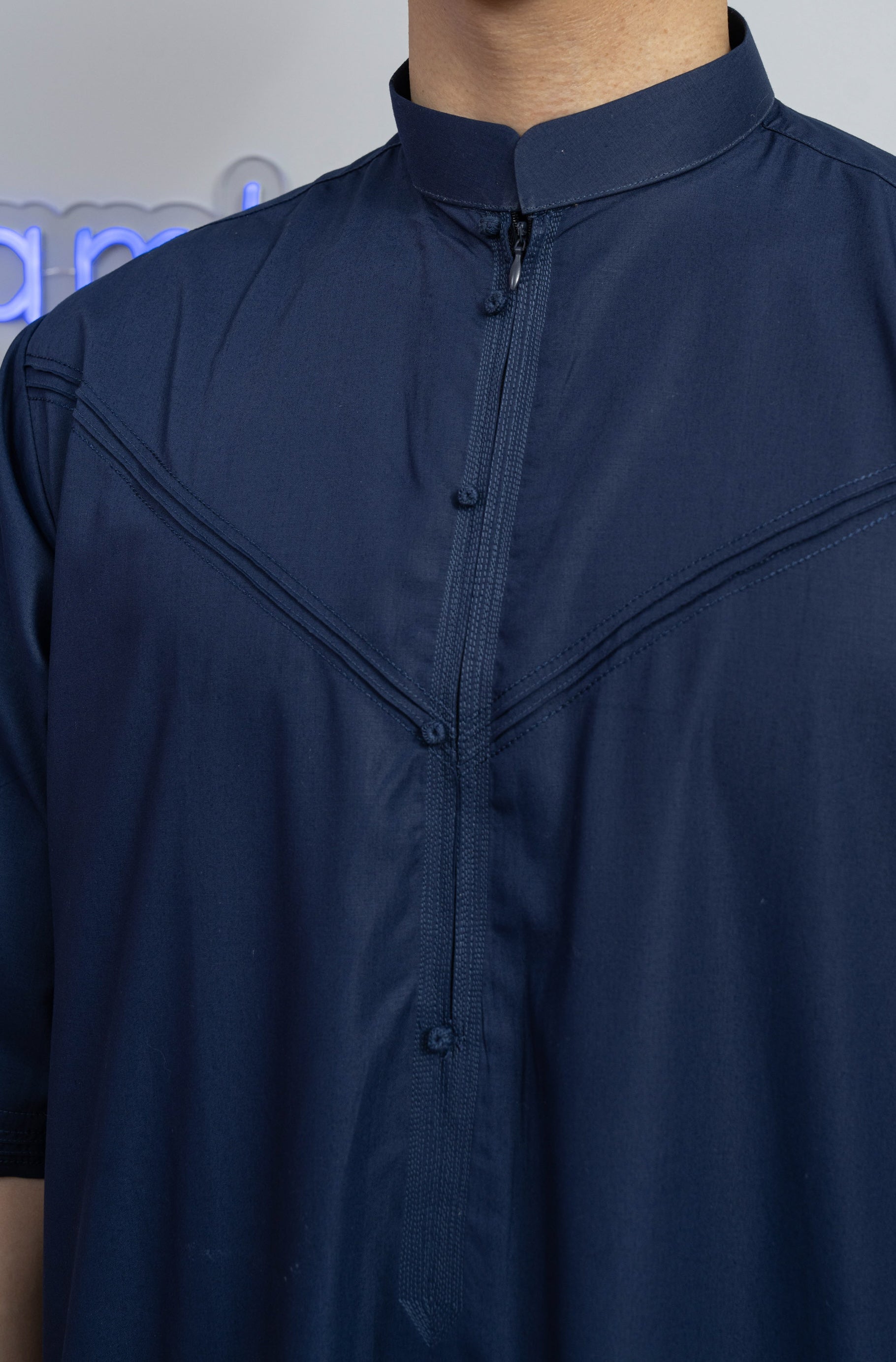 Malaysische Qamis Kurzärmele