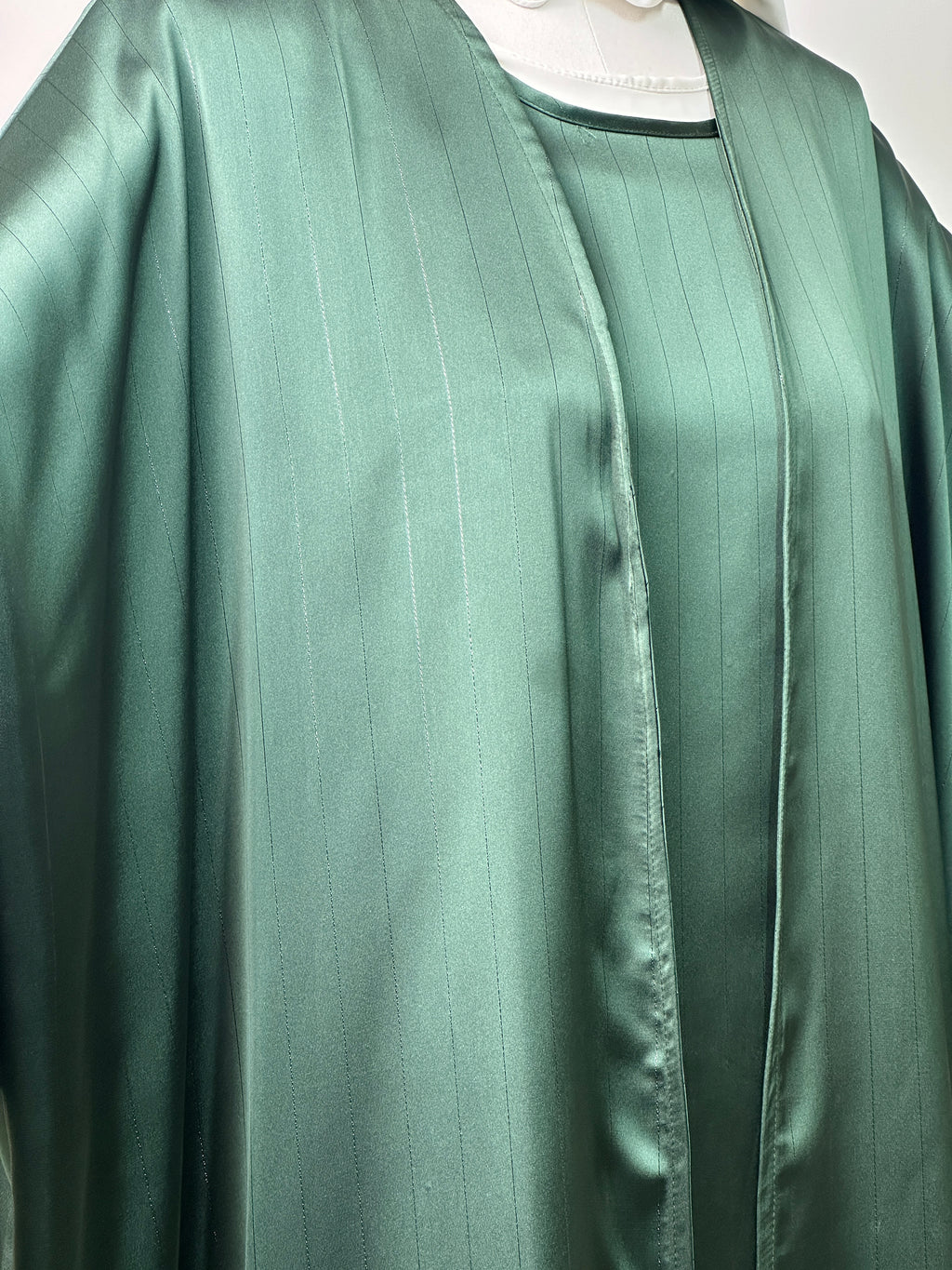 Ensemble Abaya Dina - Luxury Collection - Abaya haut de gamme - Vert Sapin