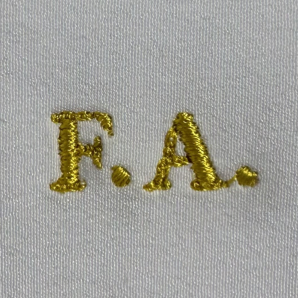 Initiales brodées