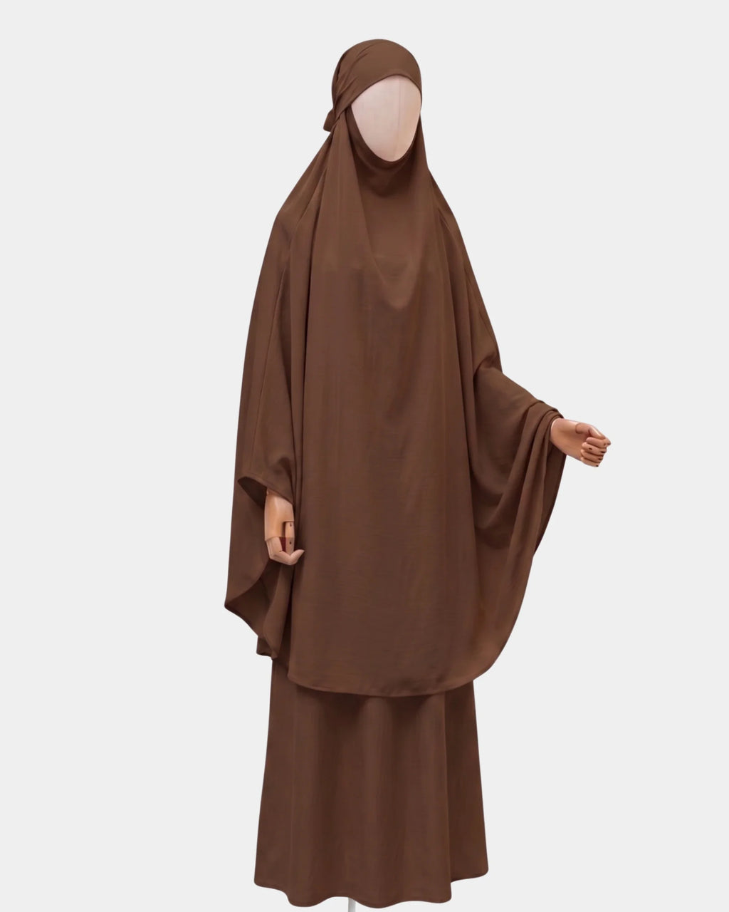 Ensemble de prière jilbab compact marron Rawdaya, porté, coupe couvrante deux pièces