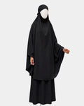 Ensemble de prière jilbab compact noir Rawdaya, porté, coupe couvrante deux pièces
