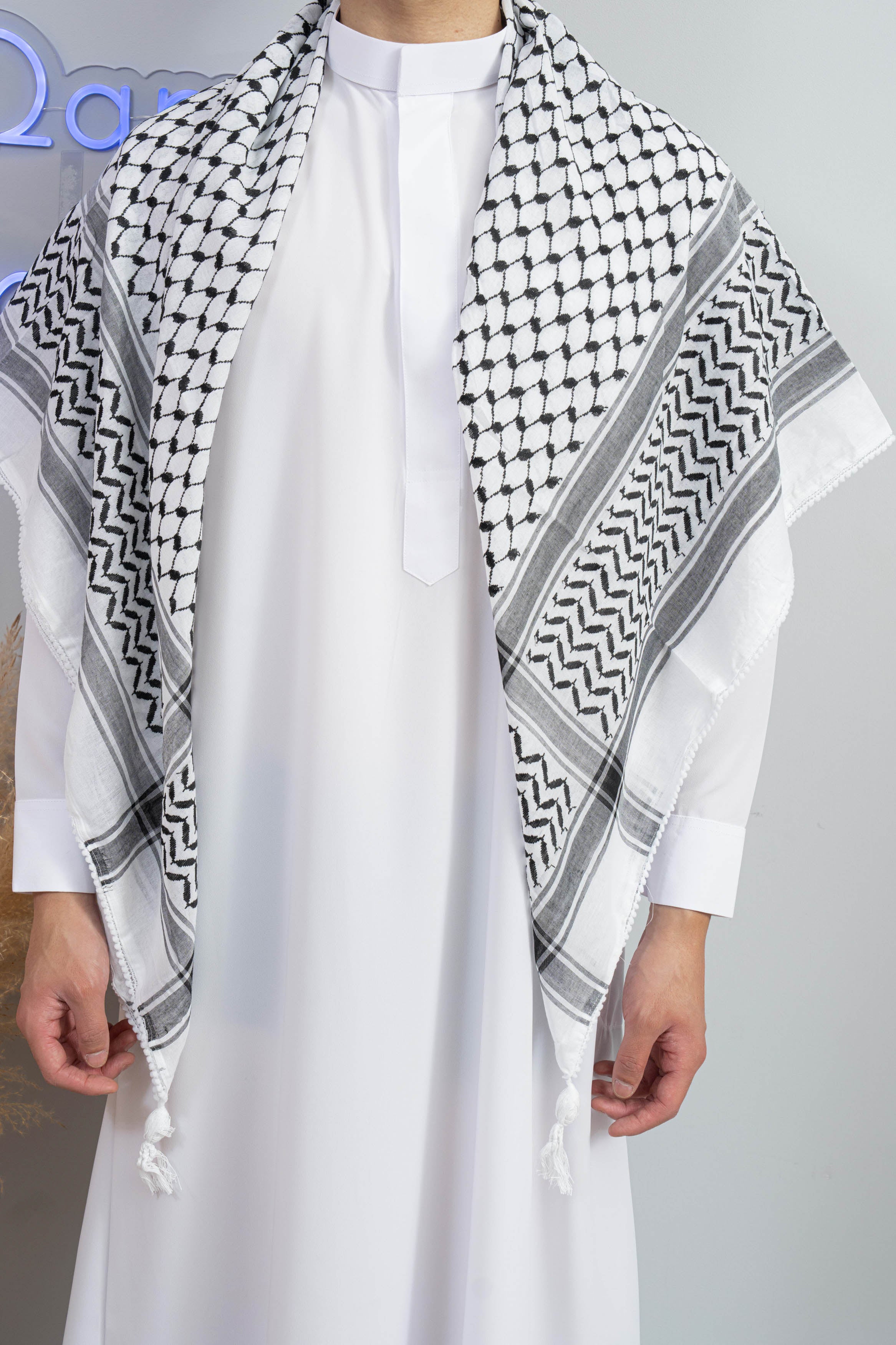 Keffieh Palestinien avec pompom