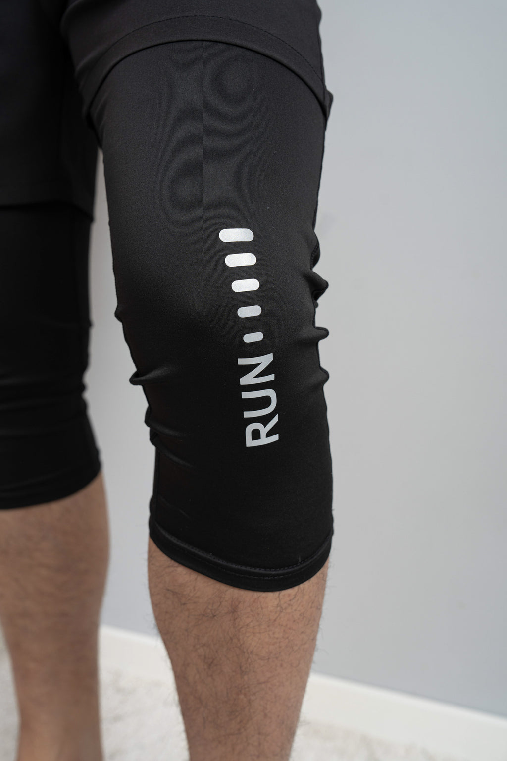 short de sport avec cache awra intégré avec doublure