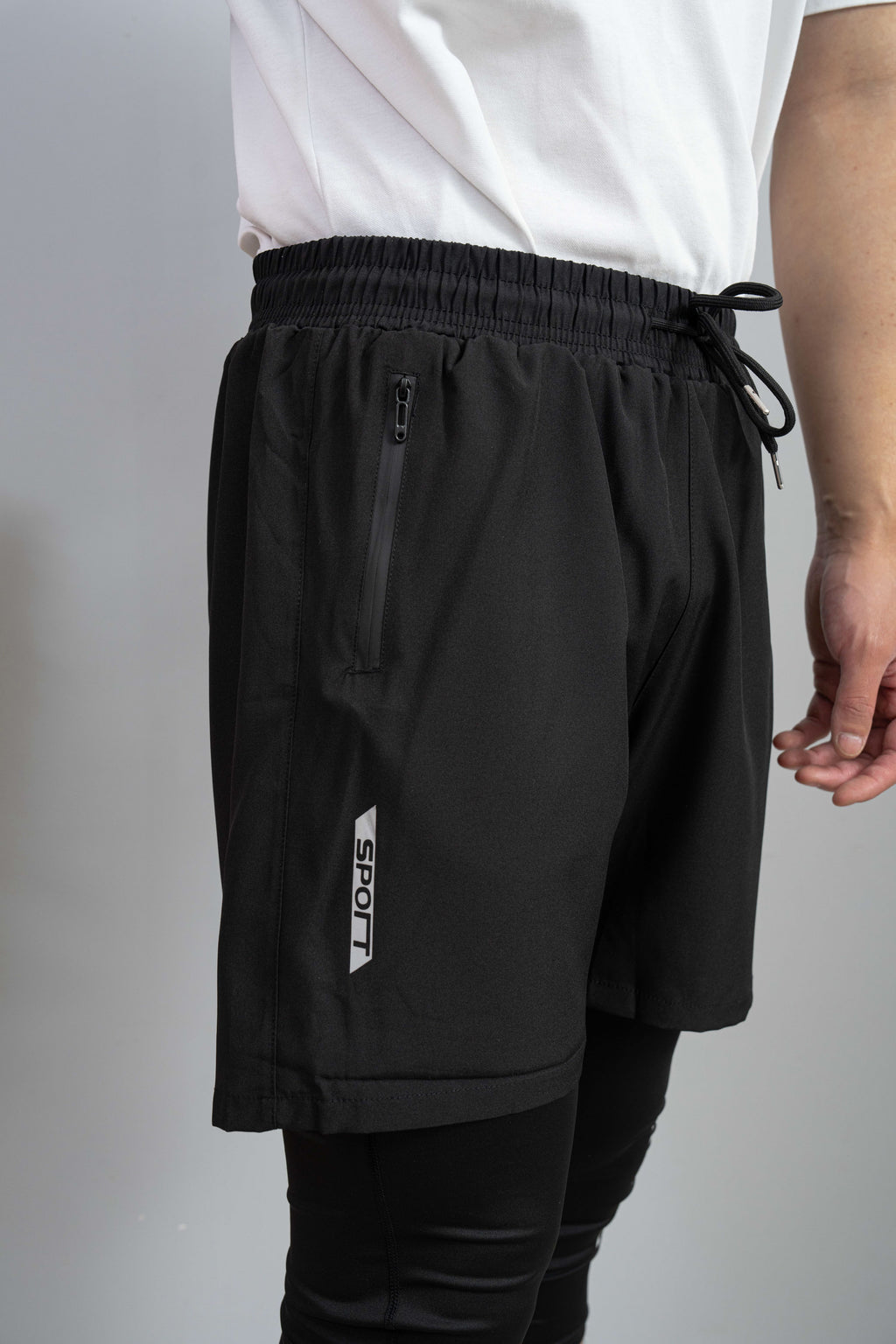 short de sport avec cache awra intégré sport