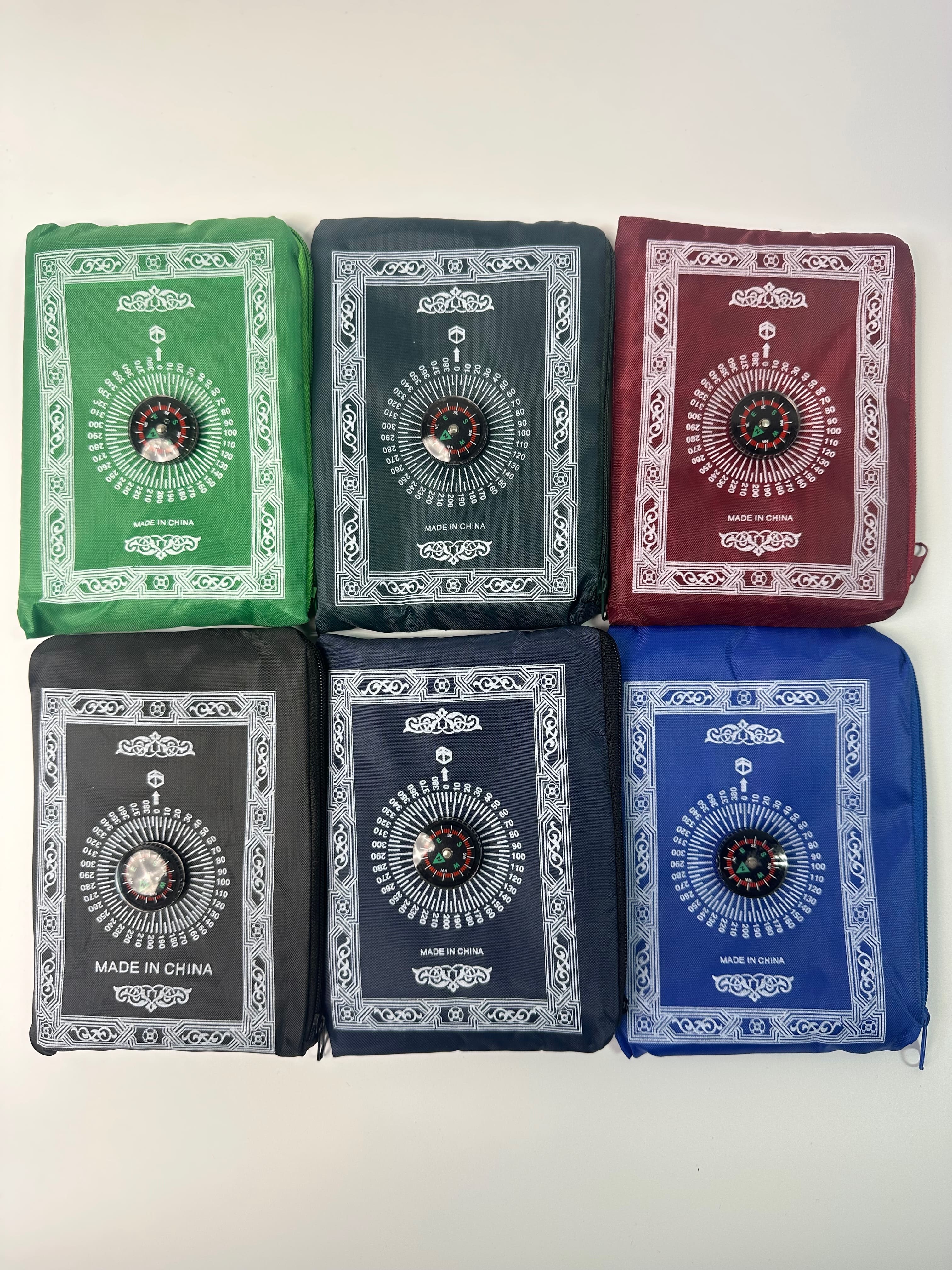 Tapis de prière de poche avec boussole