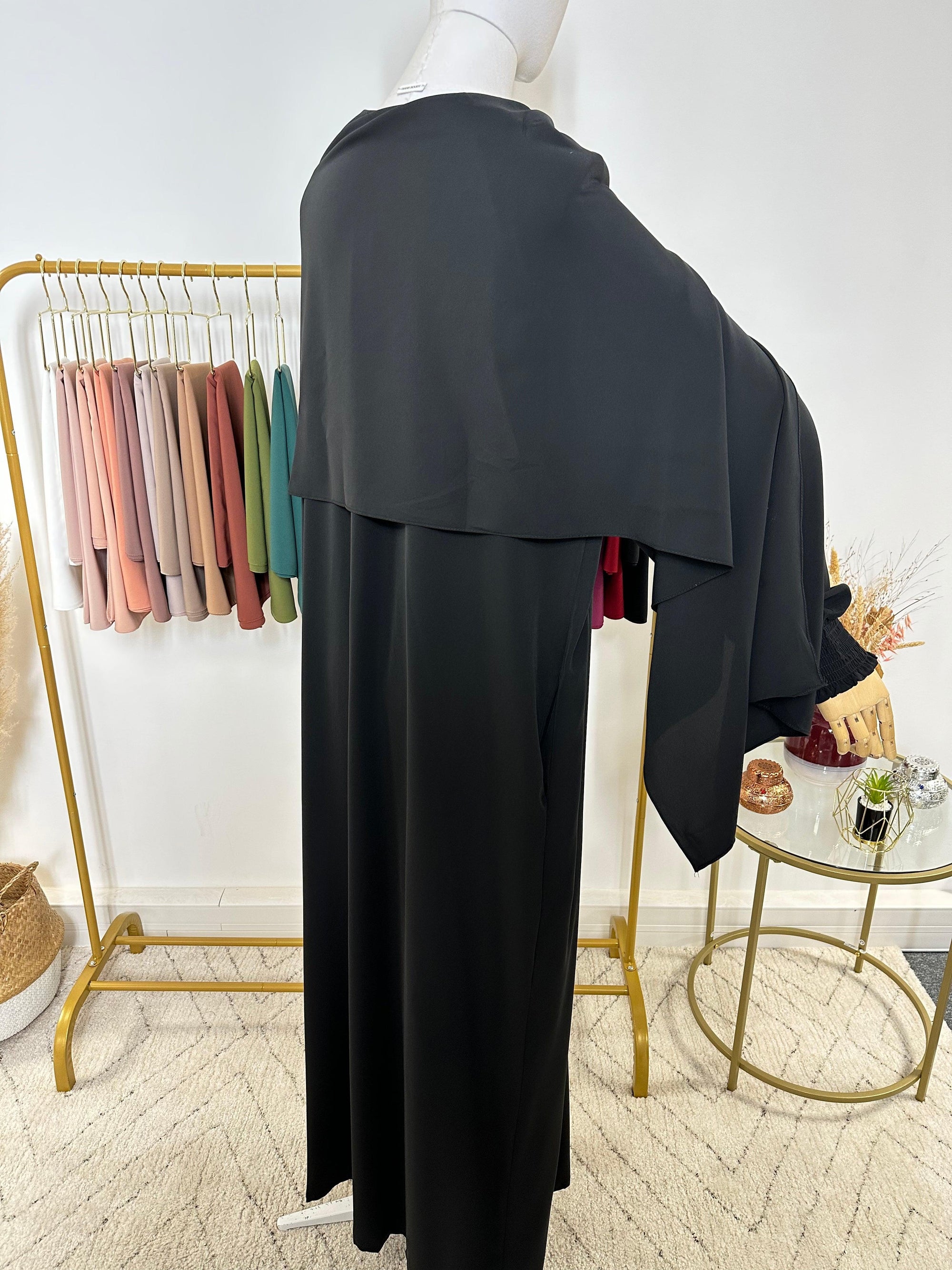 Abaya avec hijab intégré en Soie de Médine - Noir - My Qamis Homme