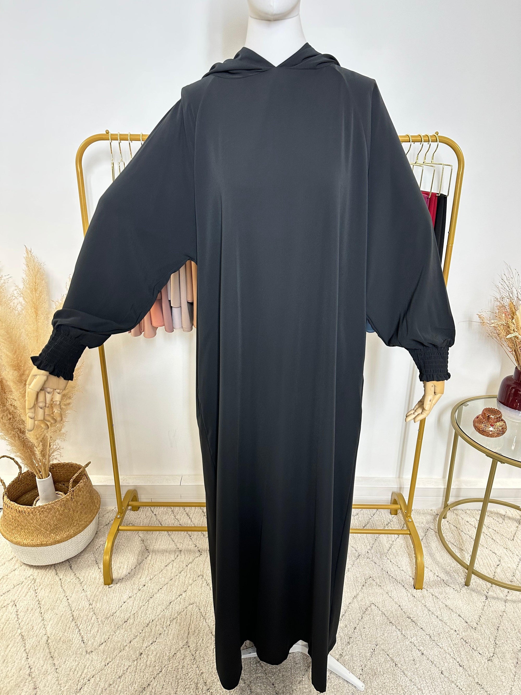 Abaya avec hijab intégré en Soie de Médine - Noir - My Qamis Homme
